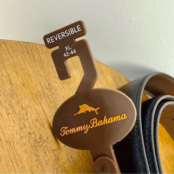NEW Tommy Bahama Reversible Black and Brown Leather Belt | XL - Picture 3 of 5